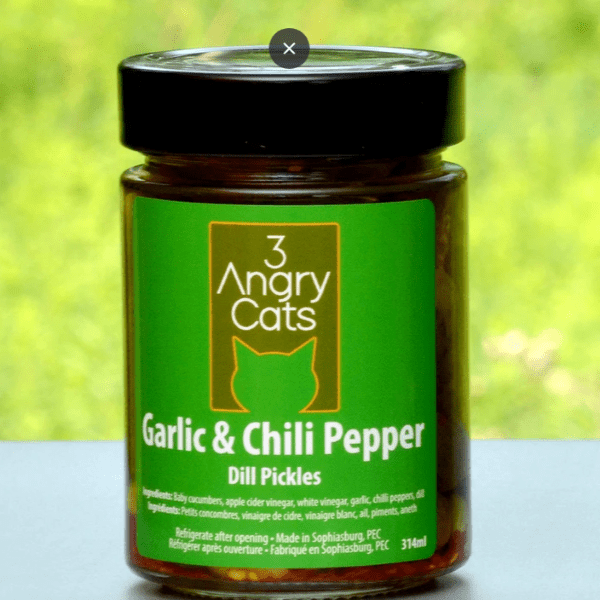 3 Angry Cats Garlic & Chili Pepper Dill Pickles - Modern Hustle Marketplace