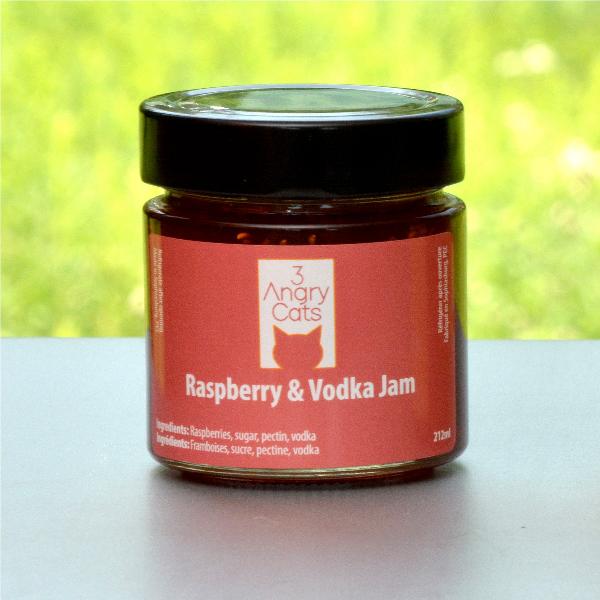 3 Angry Cats Strawberry & Amaretto Jam - Modern Hustle Marketplace