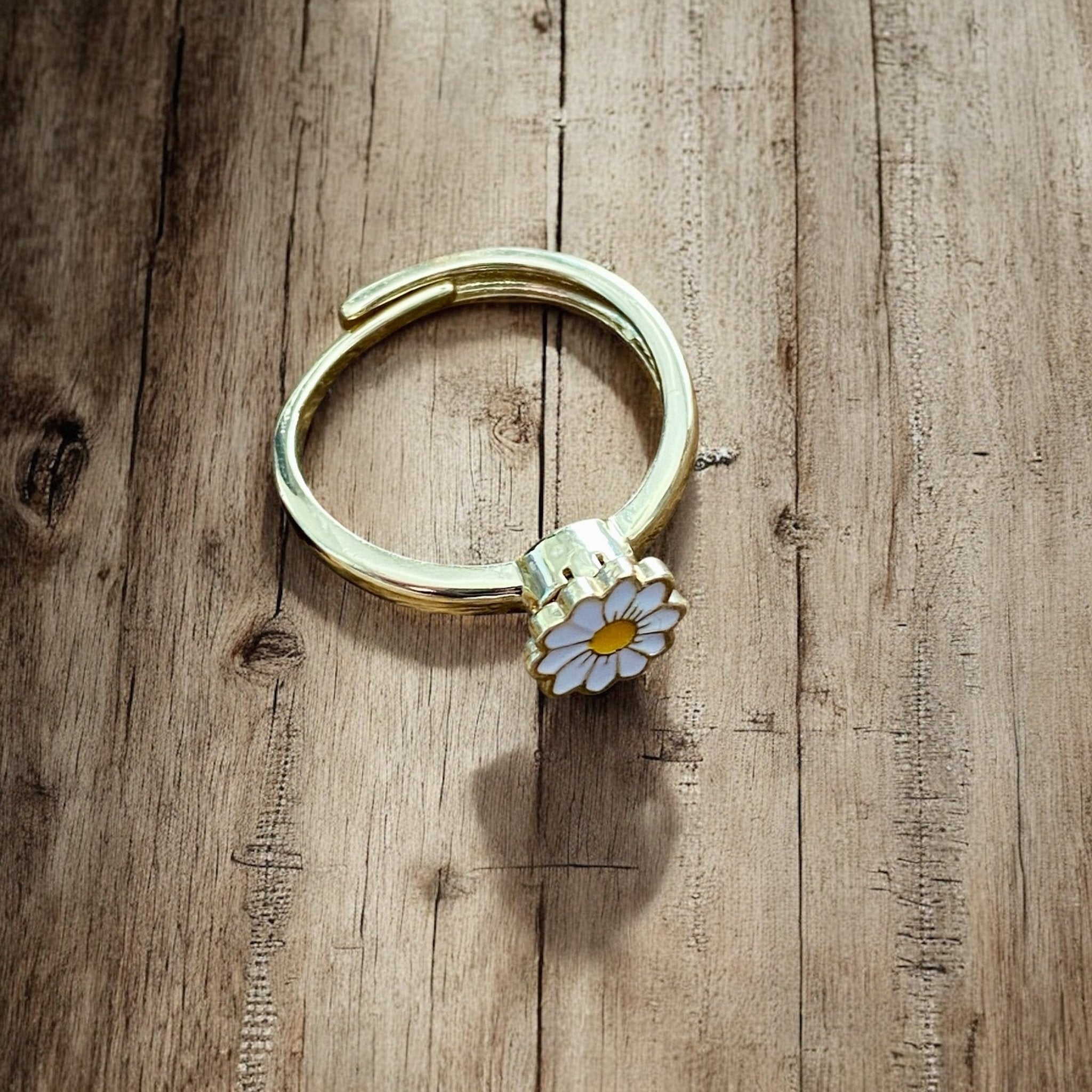 Daisy Fidget Ring – Adjustable Spinner Ring for Anxiety Relief - Modern Hustle Marketplace