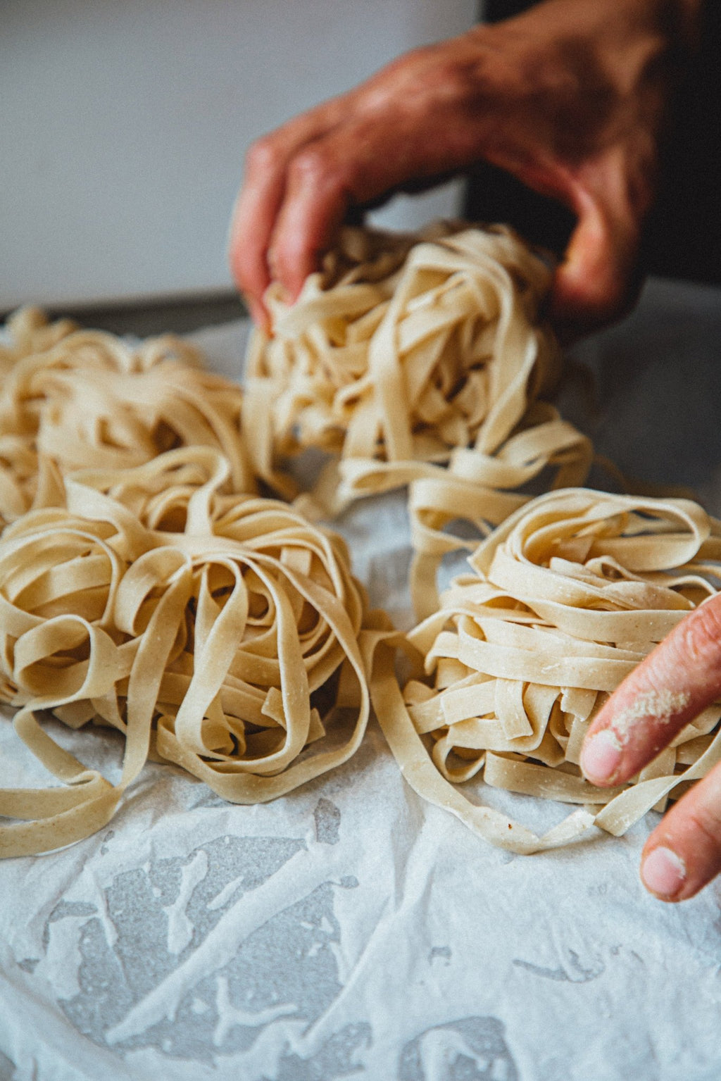 Saffron Spaghetti (Traditional Umbrian) - Modern Hustle Marketplace