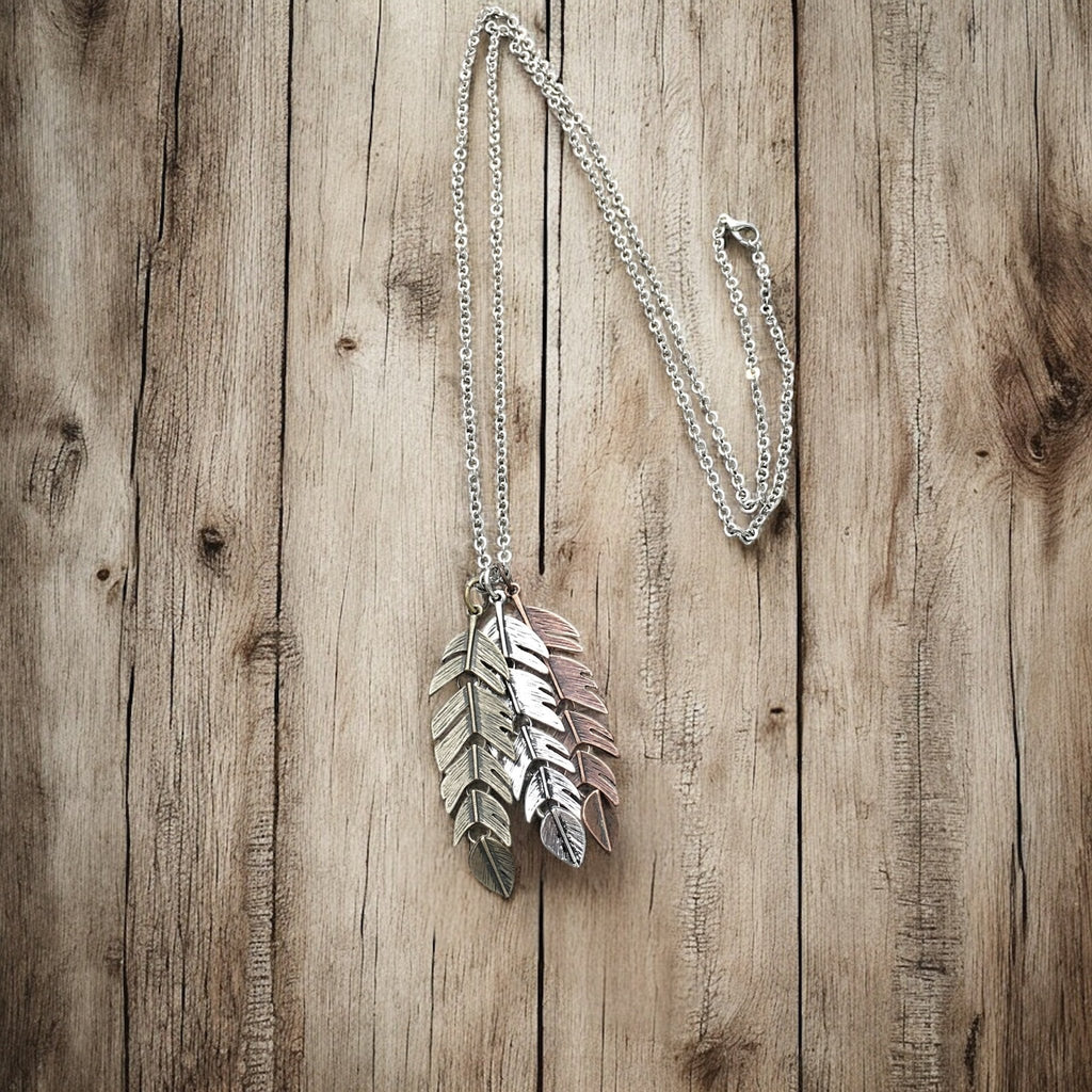Triple Feather Pendant Necklace - Modern Hustle Marketplace