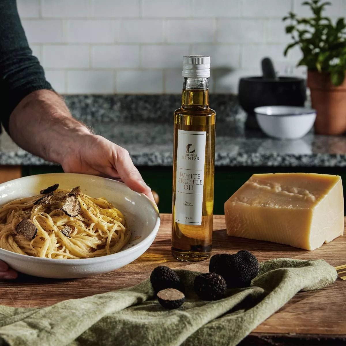 White Truffle Oil Double (250ml) - Seasoning & Marinading - Olive Oil - Modern Hustle Marketplace